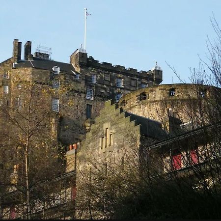 Charming 1 Bed Apartment With Castle View Edimburgo Exterior foto